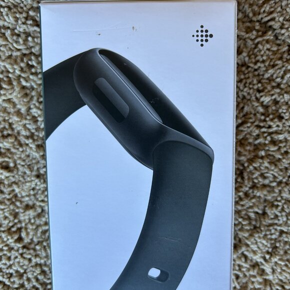 New! Fitbit Inspire 3 Health and Fitness Tracker - Picture 5 of 7